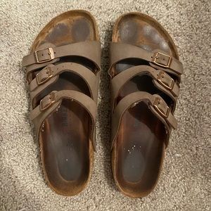 Birkenstock’s brown cocoa 3 straps size39 sandals
